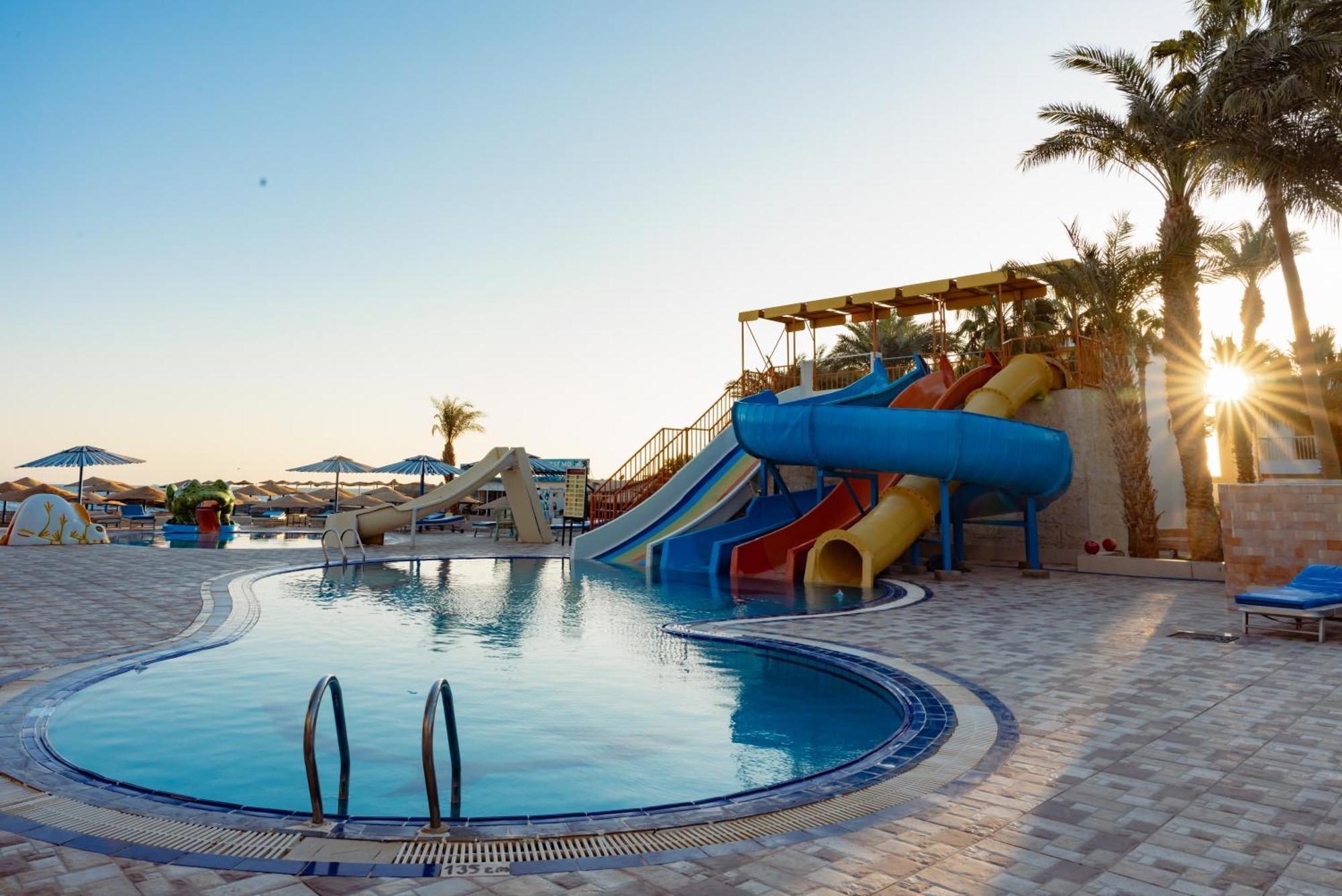 Empire Beach Aqua Park ฮูร์กาดา ภายนอก รูปภาพ